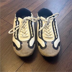 Tory Burch Golf sneaker white and navy ruffle size 10.5